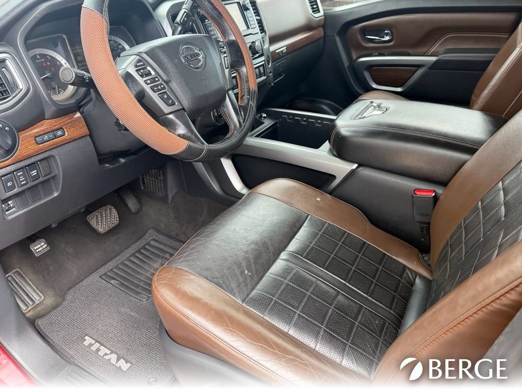 Used 2019 Nissan Titan Platinum Reserve AWD/4WD image 19