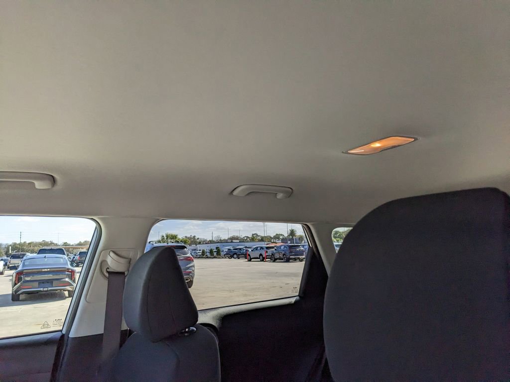 Certified 2025 Kia Soul LX image 22