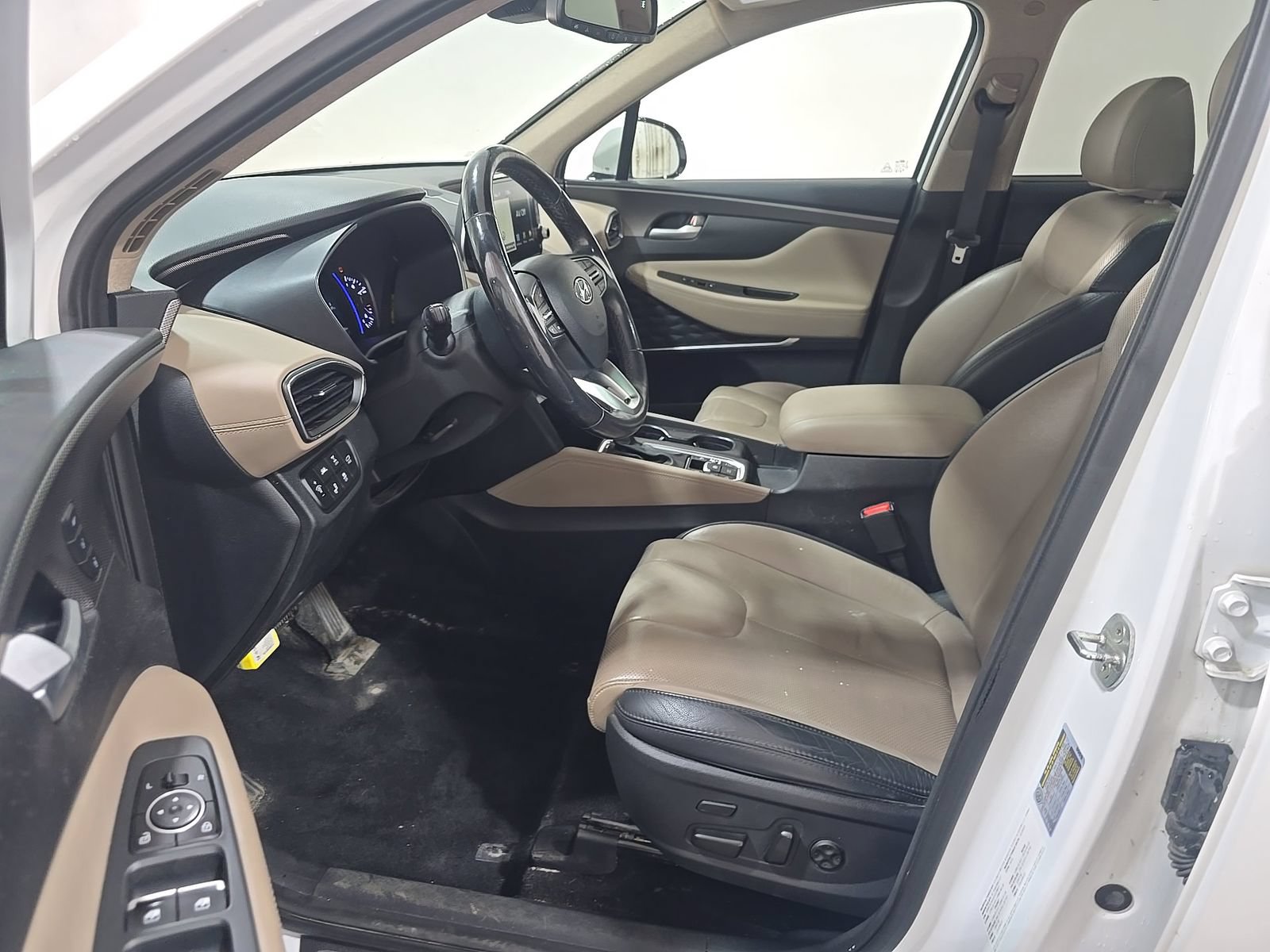 Used 2020 Hyundai Santa Fe Limited AWD/4WD image 10