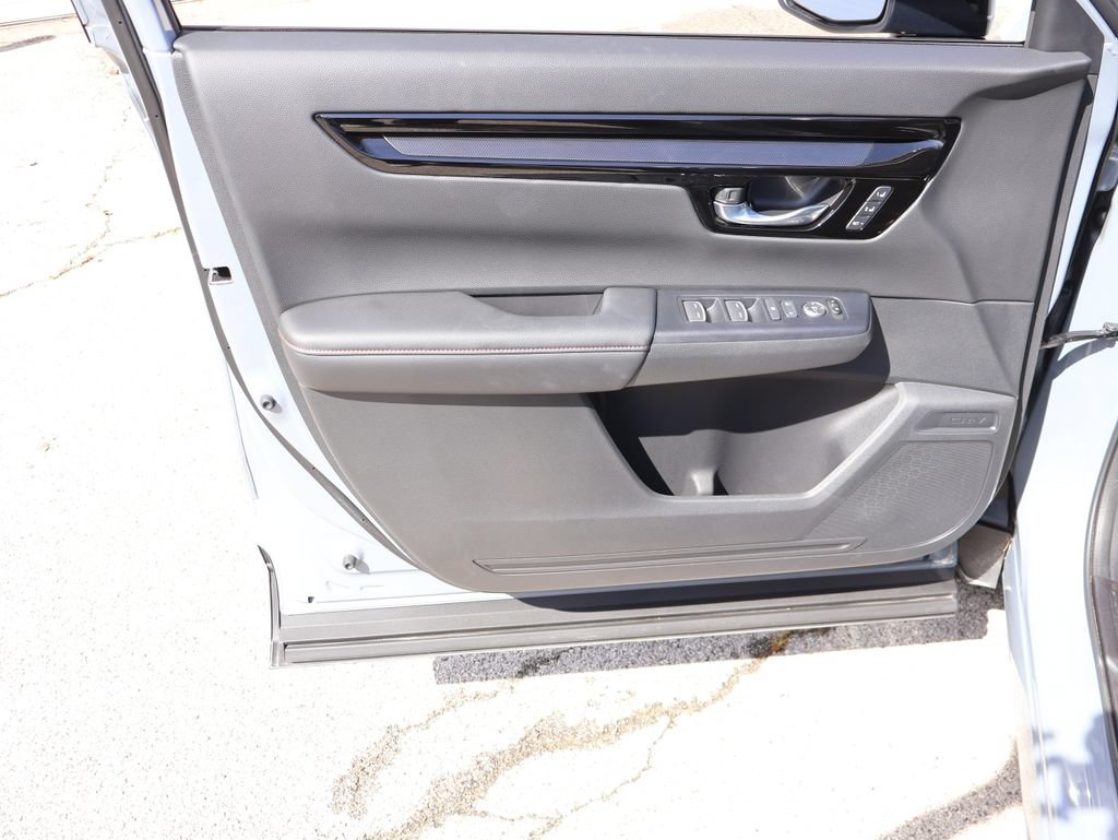 Used 2026 Honda CR-V Sport Touring image 19