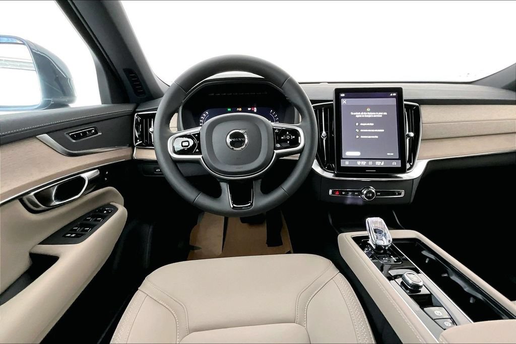 New 2026 Volvo XC90 B5 Plus AWD/4WD image 15