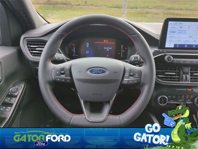 Used 2025 Ford Escape ST-Line image 17