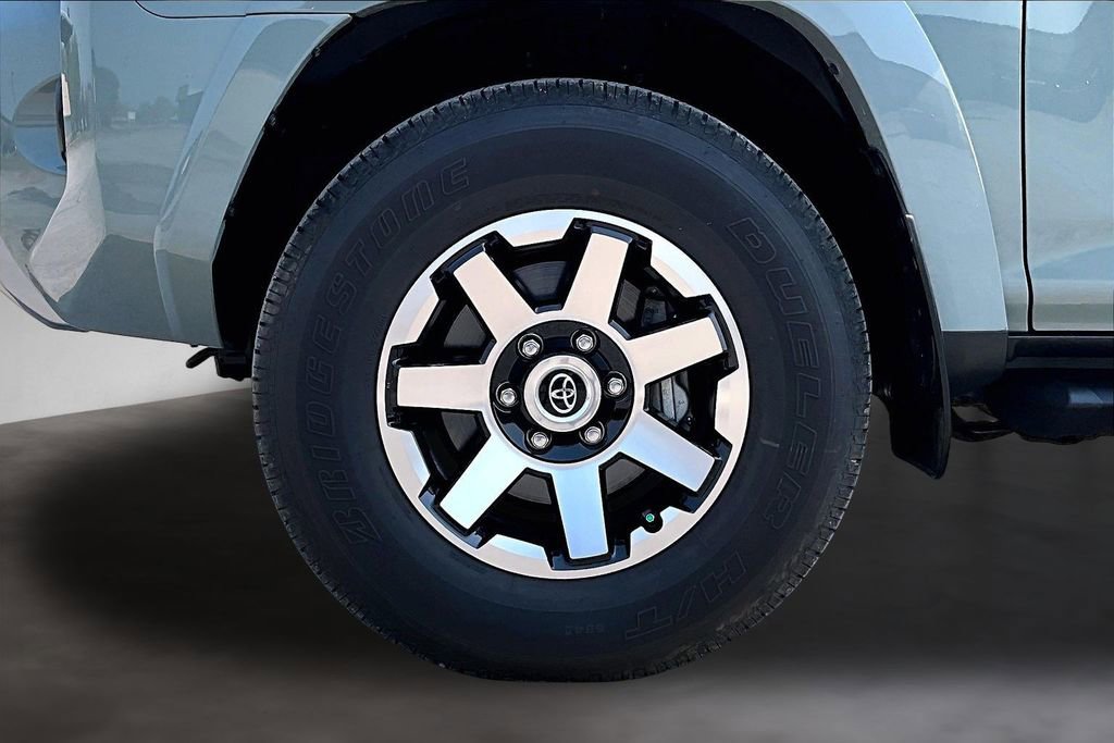 Used 2023 Toyota 4Runner TRD Off-Road Premium w/ Moonroof Package image 32