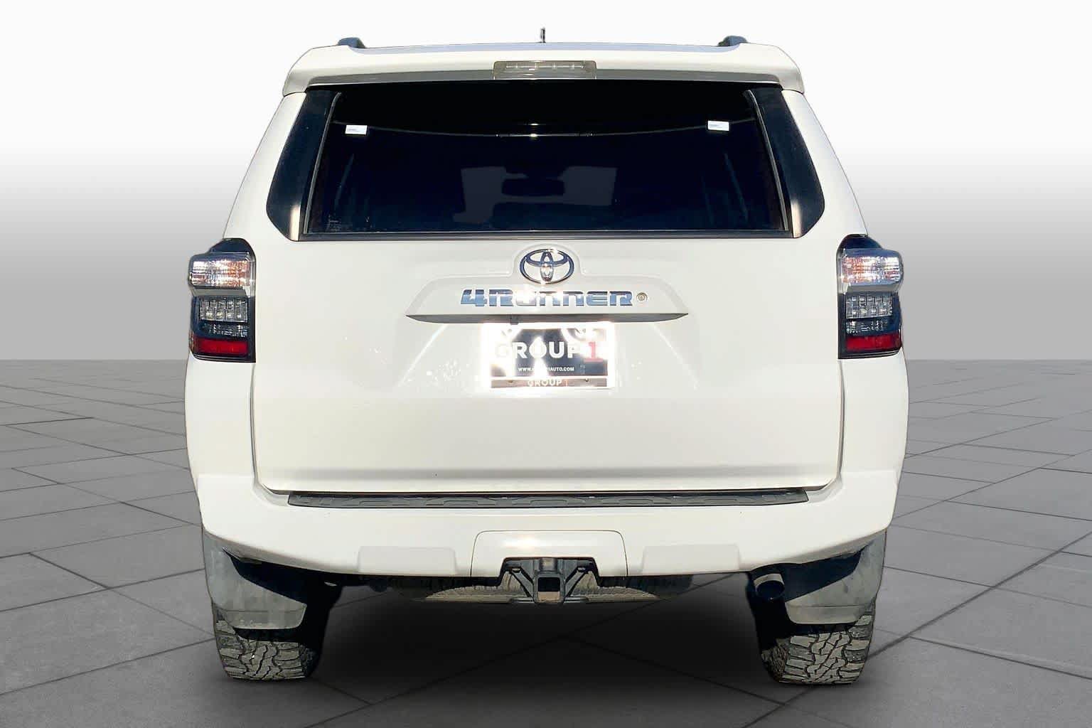 Used 2018 Toyota 4Runner SR5 Premium AWD/4WD image 5