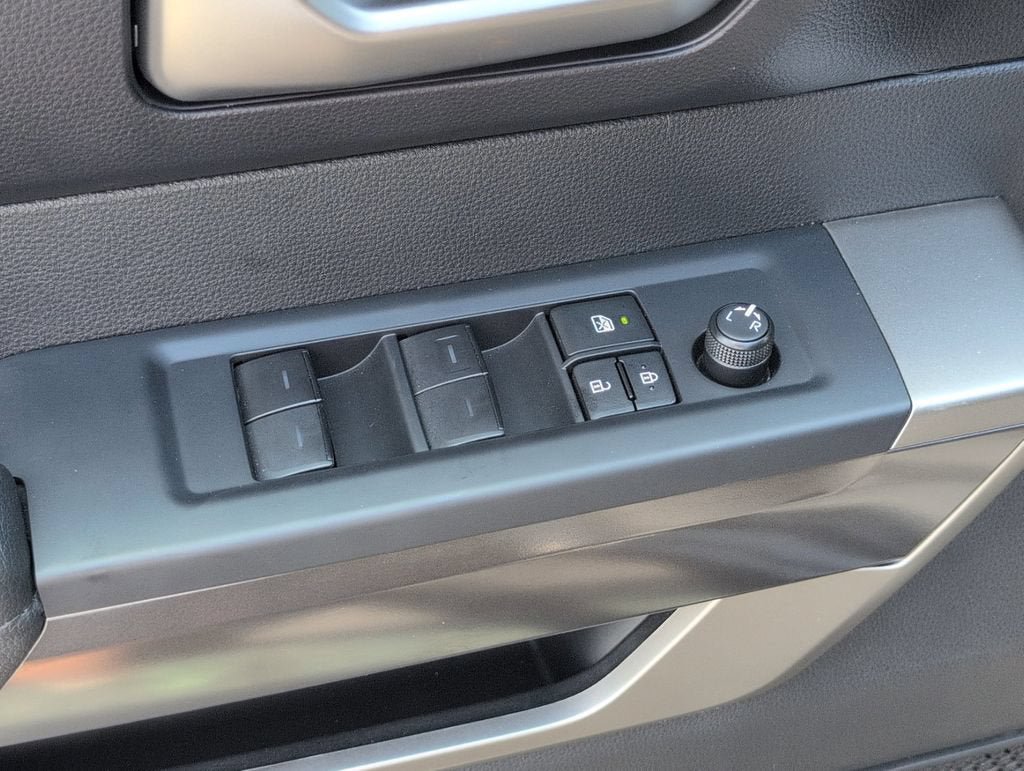 Used 2025 Toyota Tundra SR5 w/ SR5 Convenience Package RWD image 18