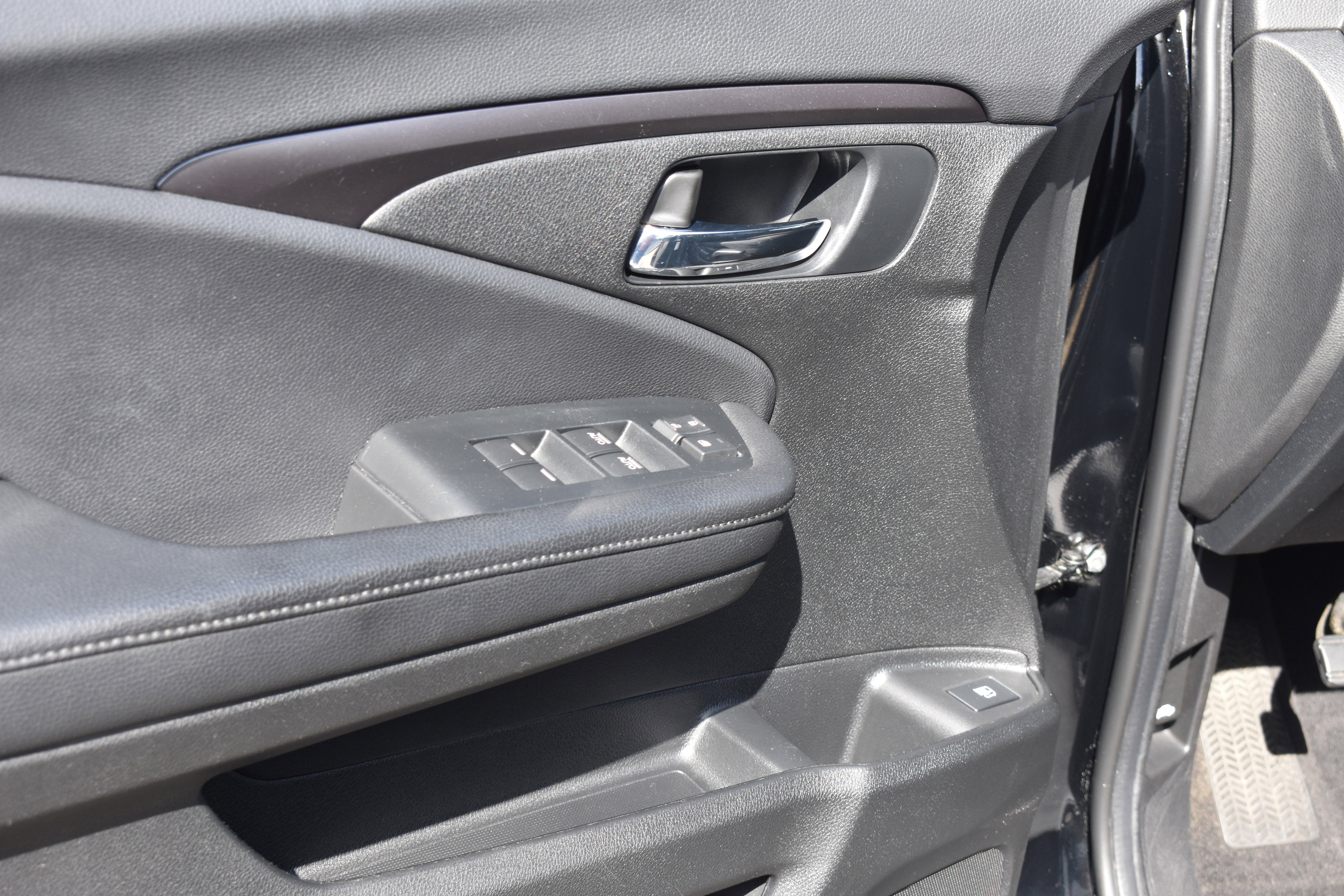 Certified 2021 Honda Passport Sport image 25