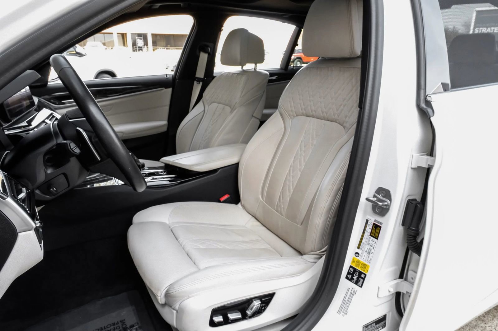 Used 2021 BMW 540i xDrive 540i xDrive Sedan 4D w/ Executive Package image 45