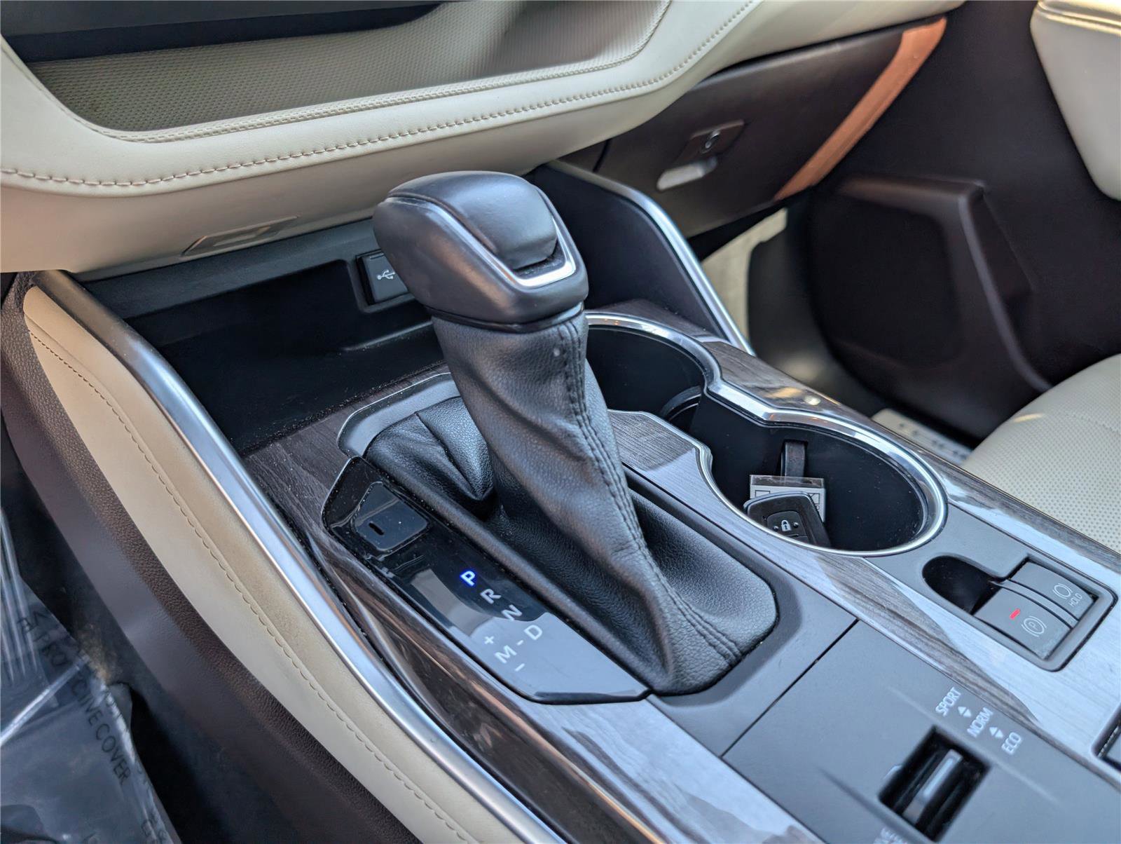 Used 2021 Toyota Highlander Limited image 20