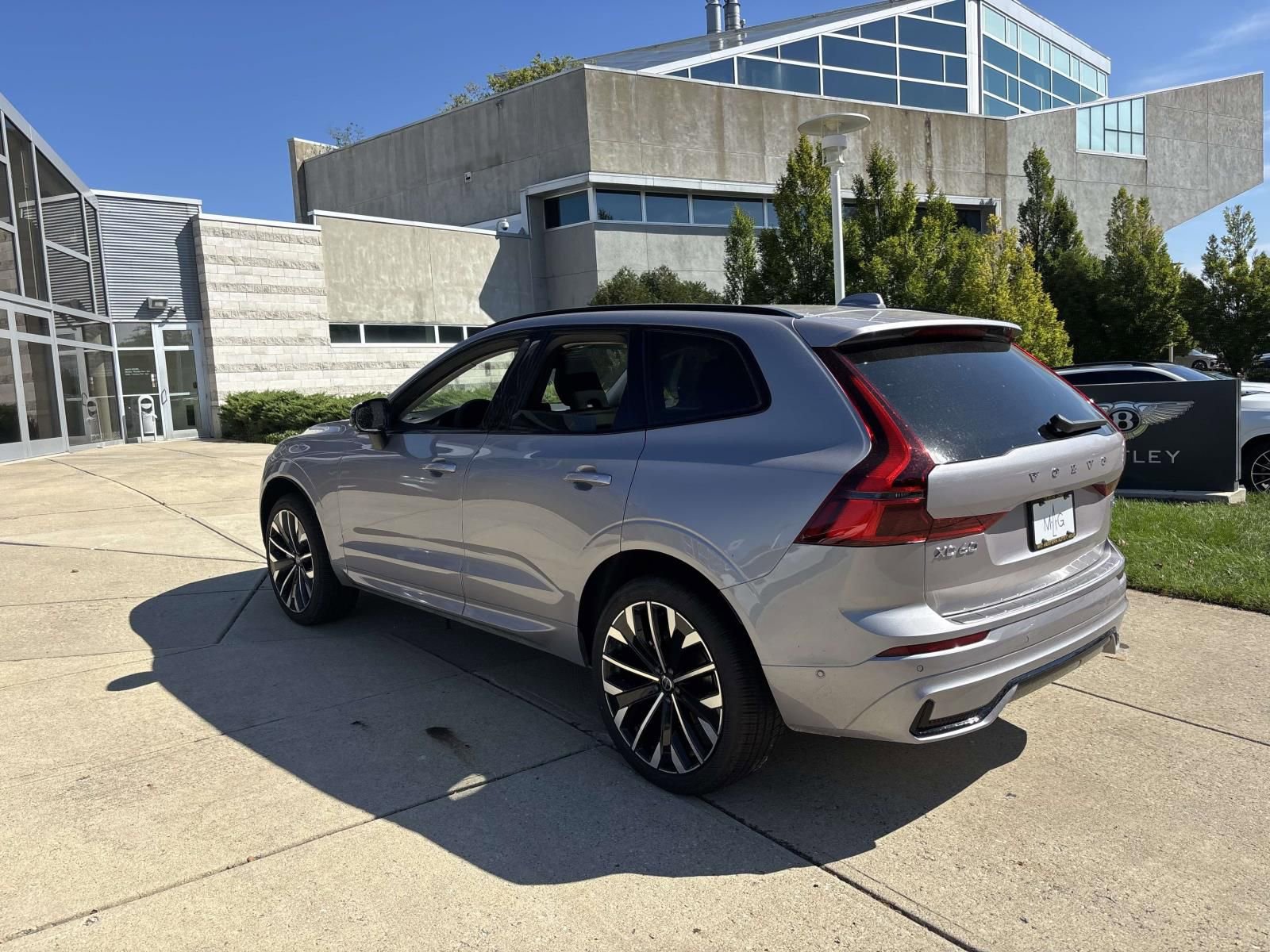 New 2026 Volvo XC60 B5 Ultra w/ Protection Package Premier image 5