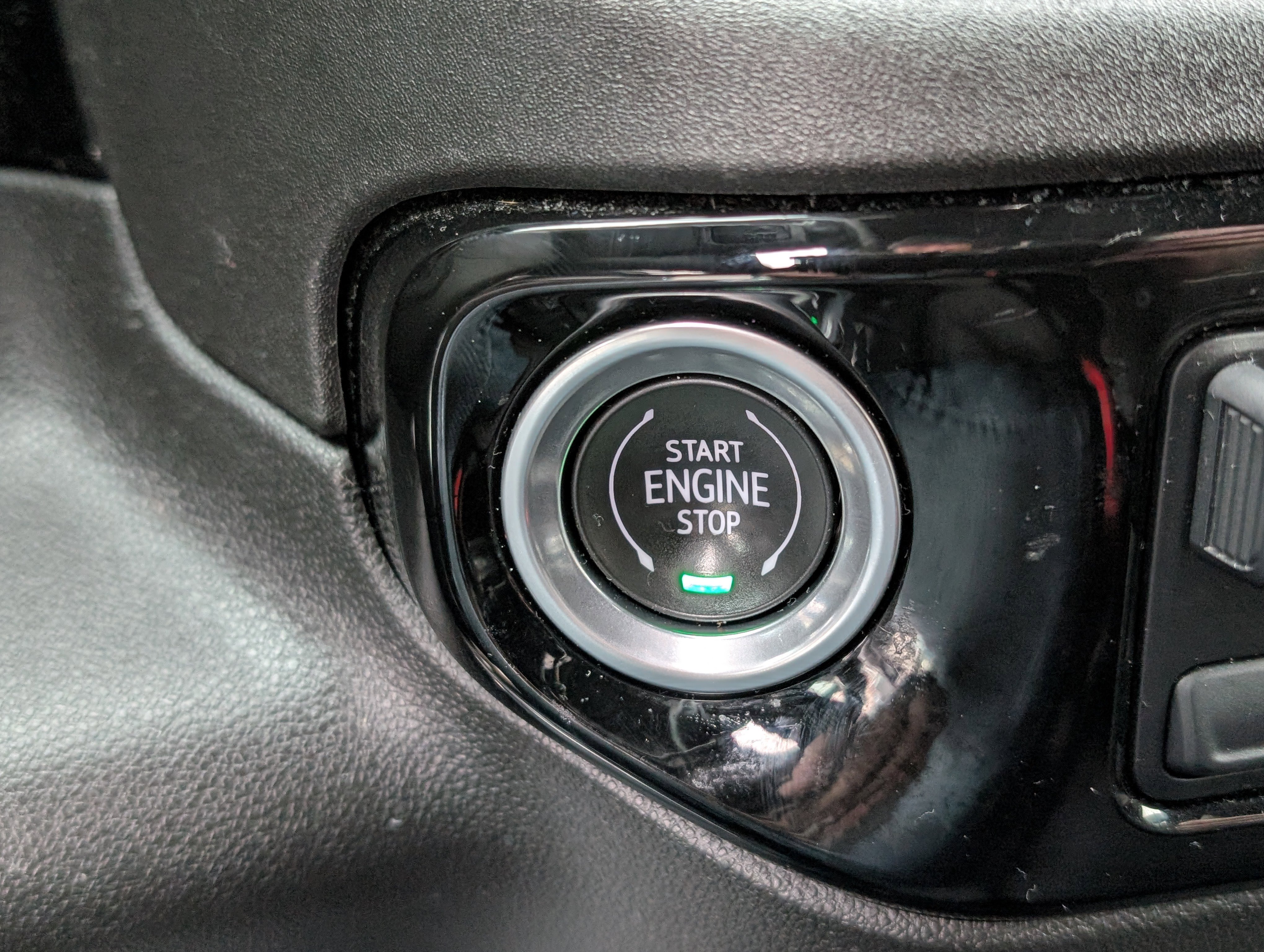 Used 2023 GMC Sierra 1500 Elevation image 23