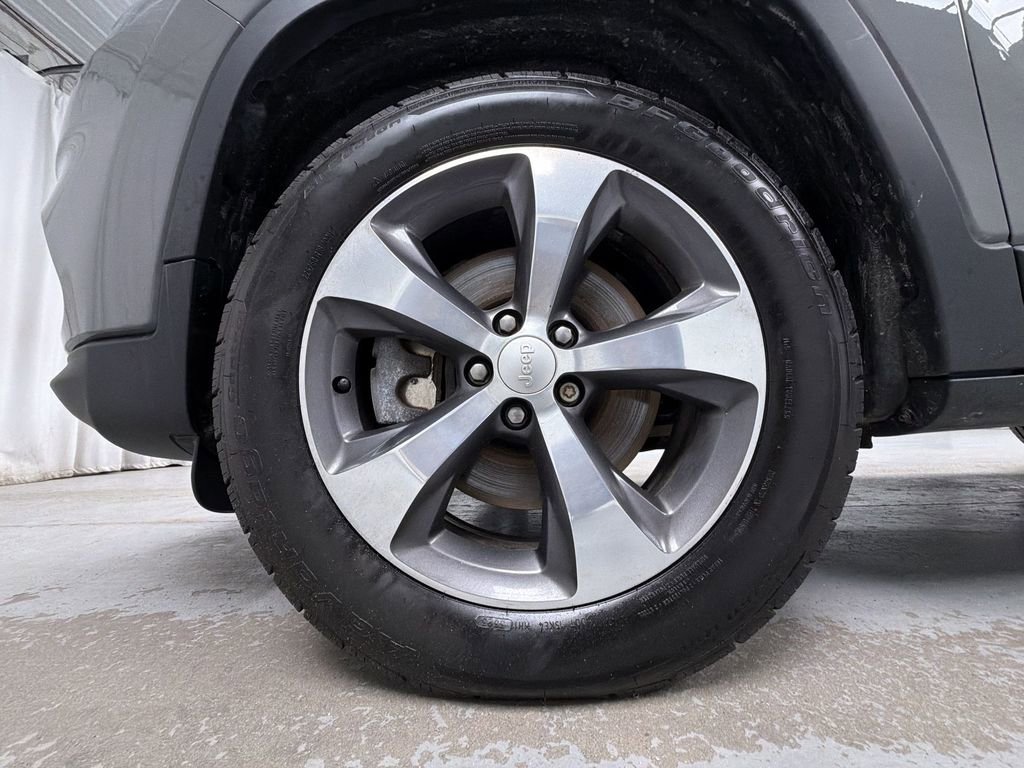 Used 2020 Jeep Cherokee Limited image 14