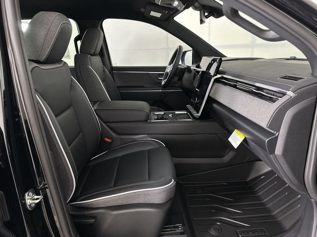 New 2026 GMC Sierra EV Elevation w/ LPO, Elevation Dark Package AWD/4WD image 28