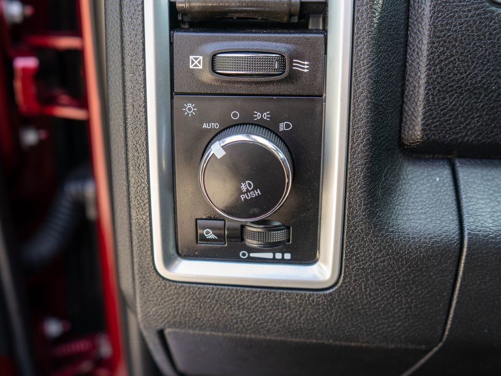 Used 2017 RAM 2500 Limited AWD/4WD image 25