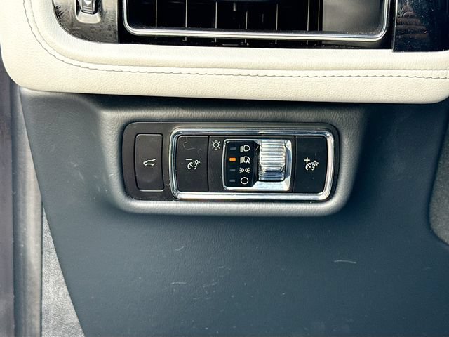 Used 2025 Lincoln Aviator 2WD image 10