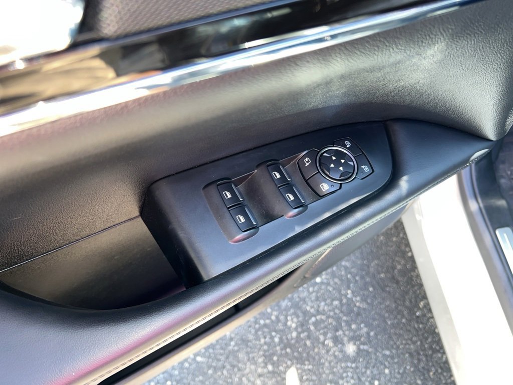 Used 2022 Lincoln Nautilus Reserve w/ Class II Trailer Tow Package image 12