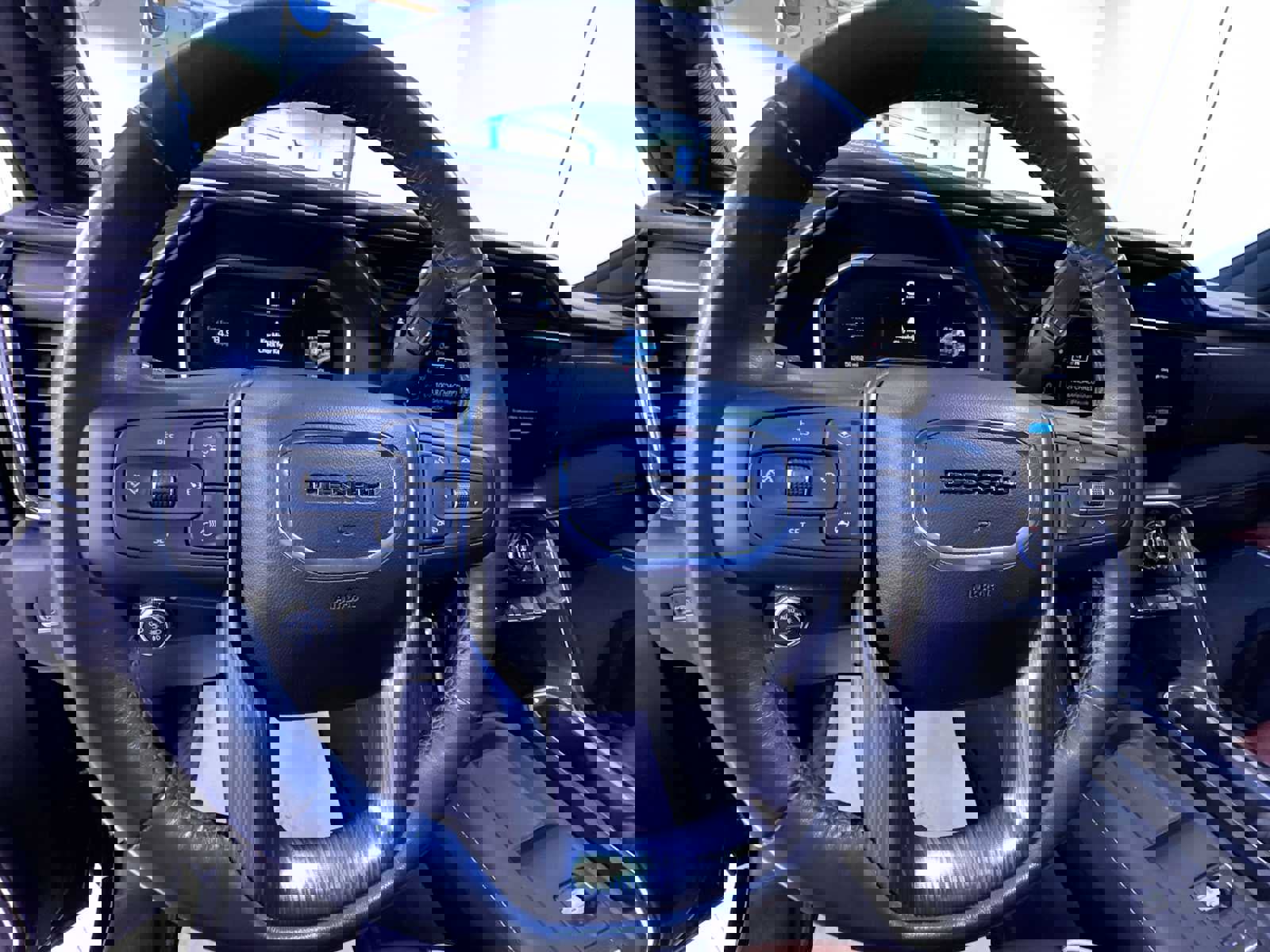 Used 2024 GMC Sierra 2500 Denali Ultimate image 15