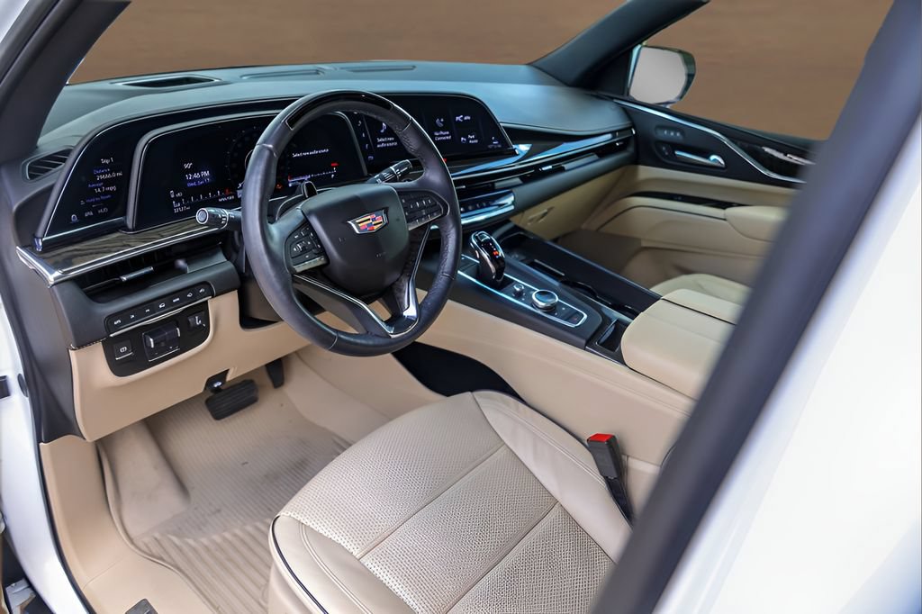 Certified 2023 Cadillac Escalade Premium Luxury w/ Performance Package AWD/4WD image 10
