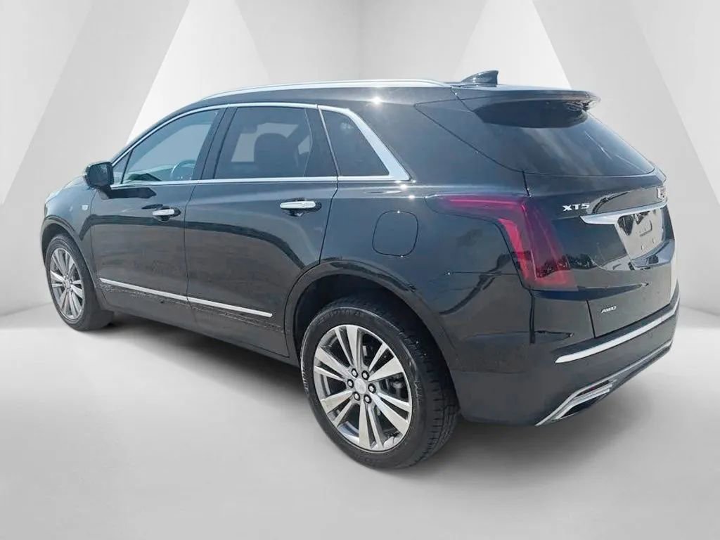 Used 2024 Cadillac XT5 Premium Luxury AWD/4WD image 5