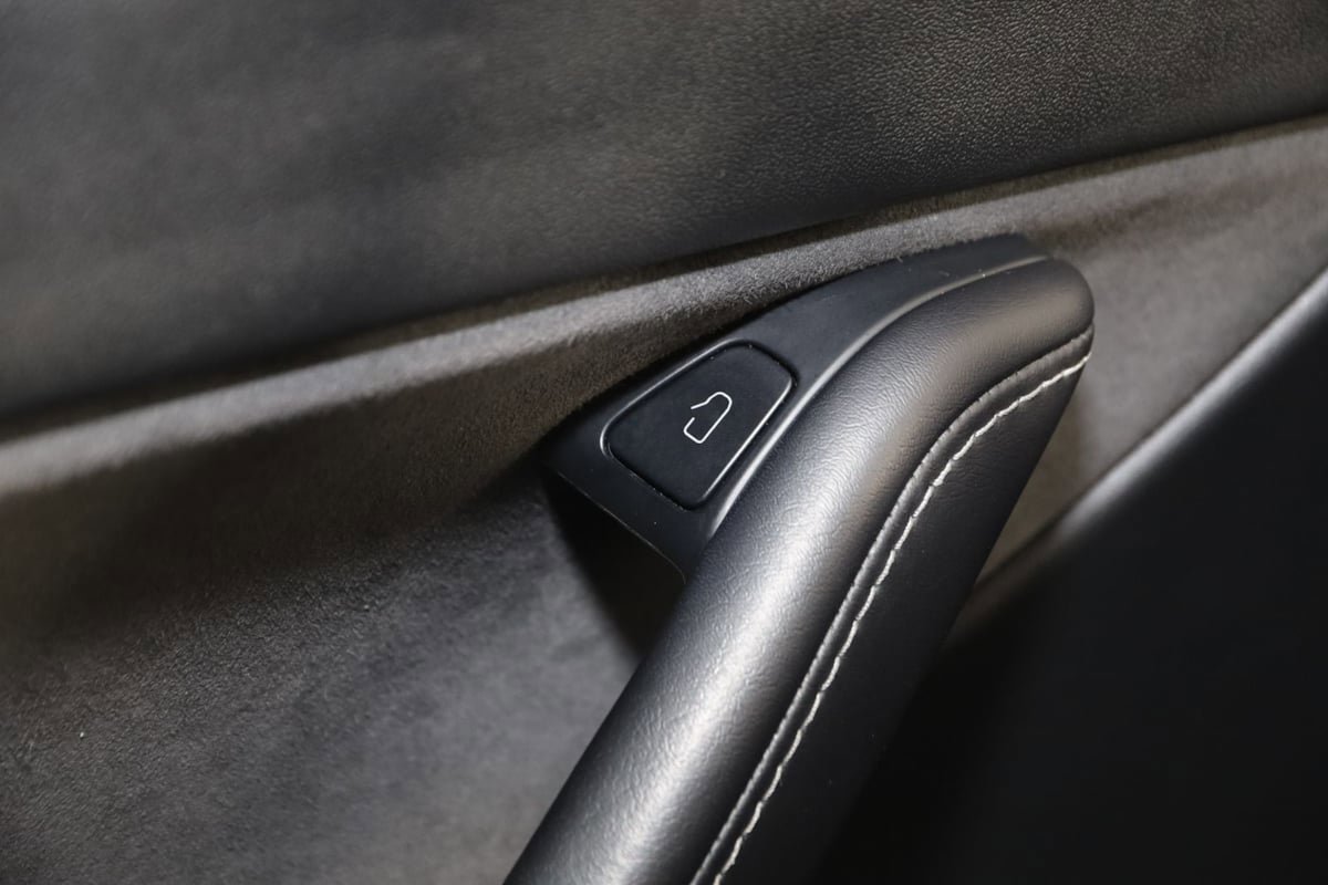 Used 2021 Tesla Model Y Long Range image 28