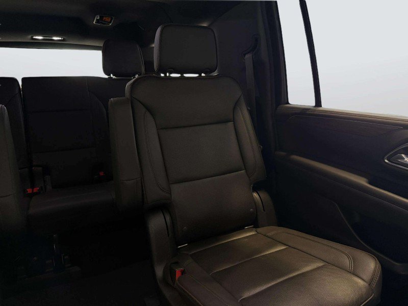 Used 2021 Chevrolet Suburban High Country AWD/4WD image 33