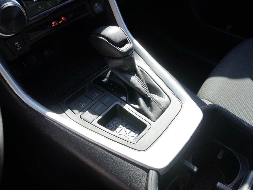 Used 2024 Toyota RAV4 LE image 17