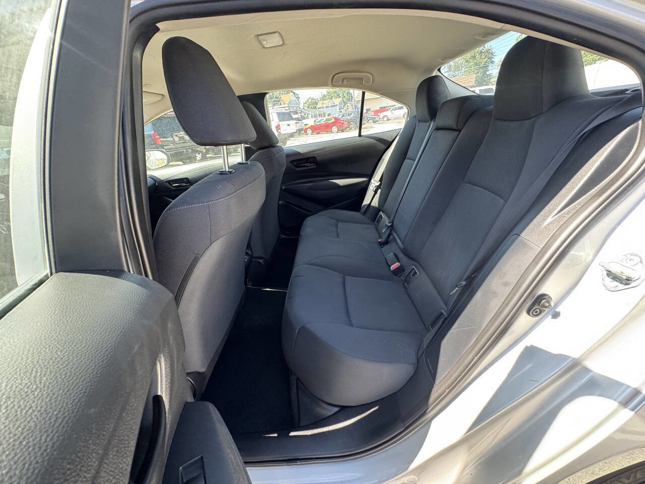 Used 2023 Toyota Corolla LE image 29