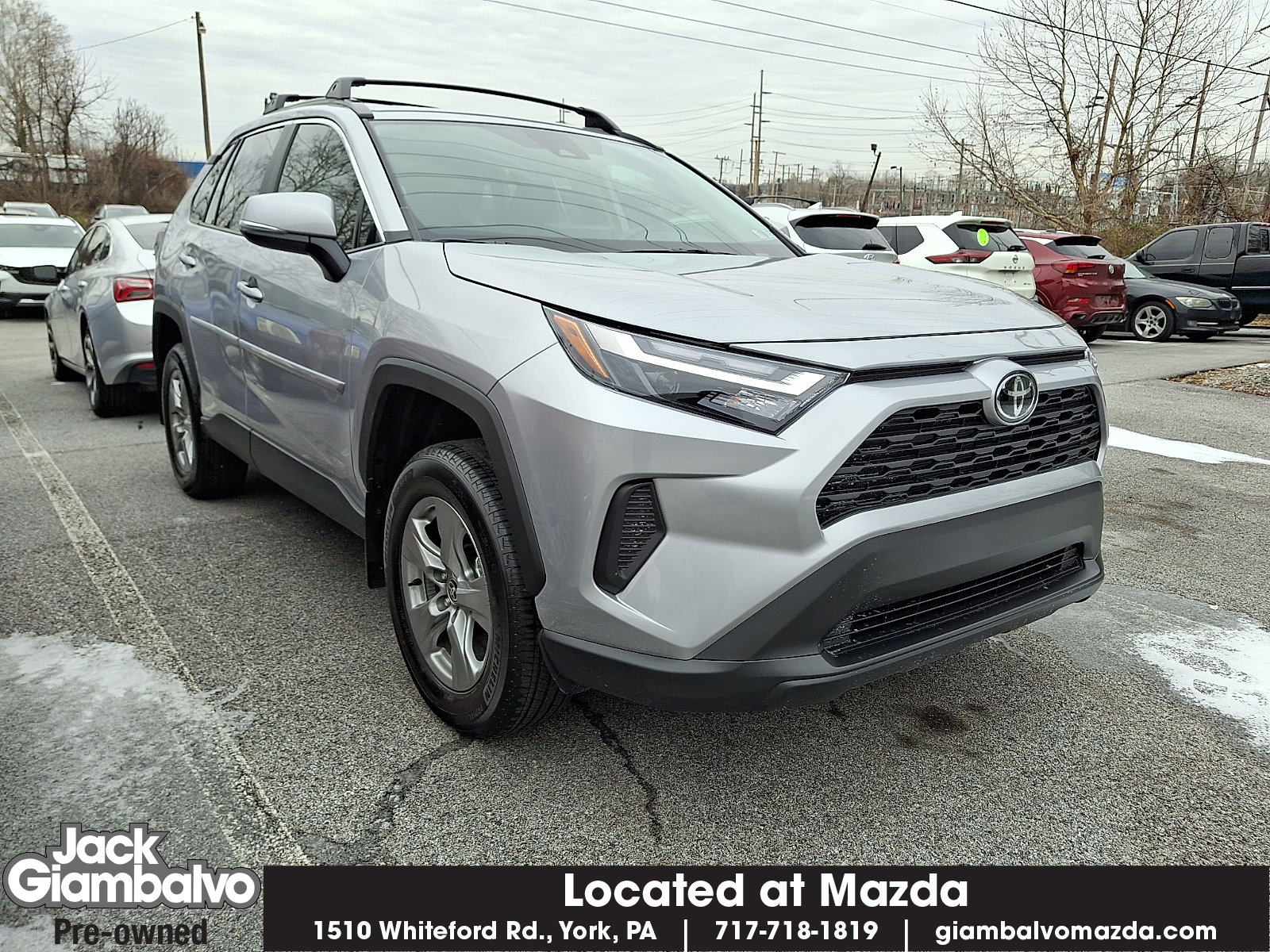 Used 2025 Toyota RAV4 XLE image 1