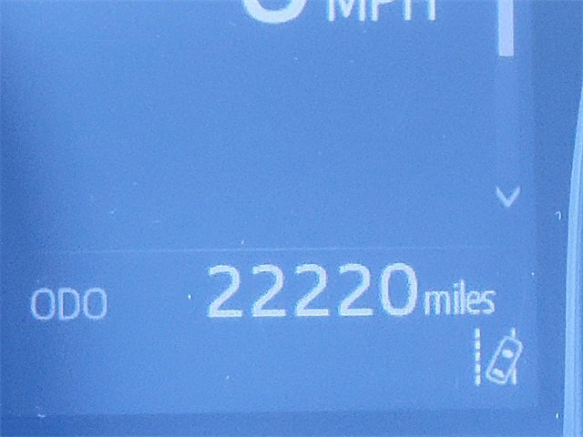 Used 2024 Toyota Camry SE image 32