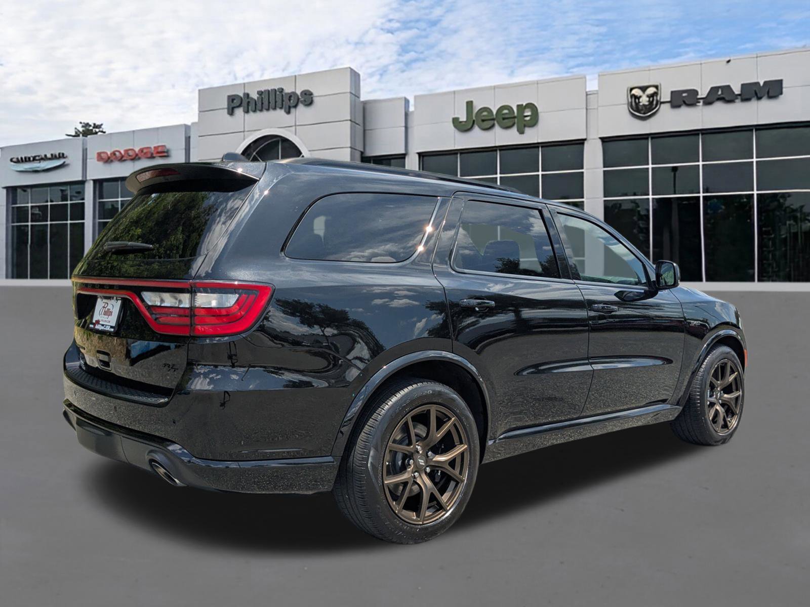 Used 2025 Dodge Durango R/T AWD/4WD image 3