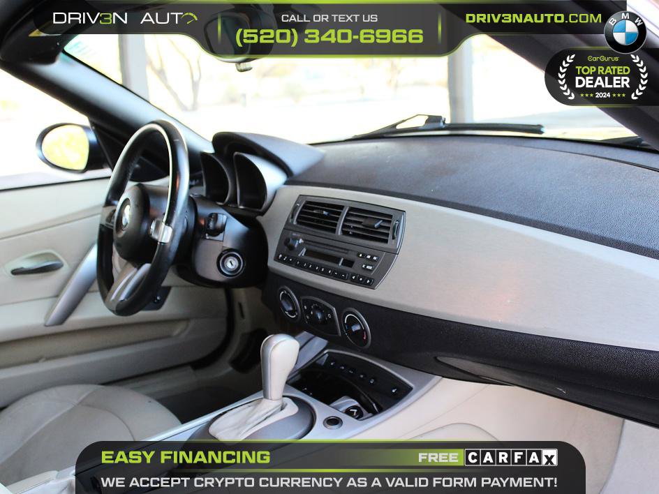 Used 2004 BMW Z4 3.0i RWD image 16