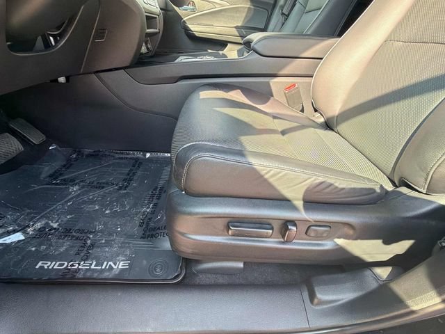 Certified 2025 Honda Ridgeline RTL image 23