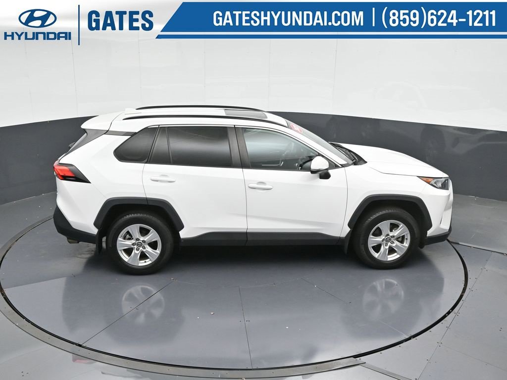 Used 2021 Toyota RAV4 XLE image 49