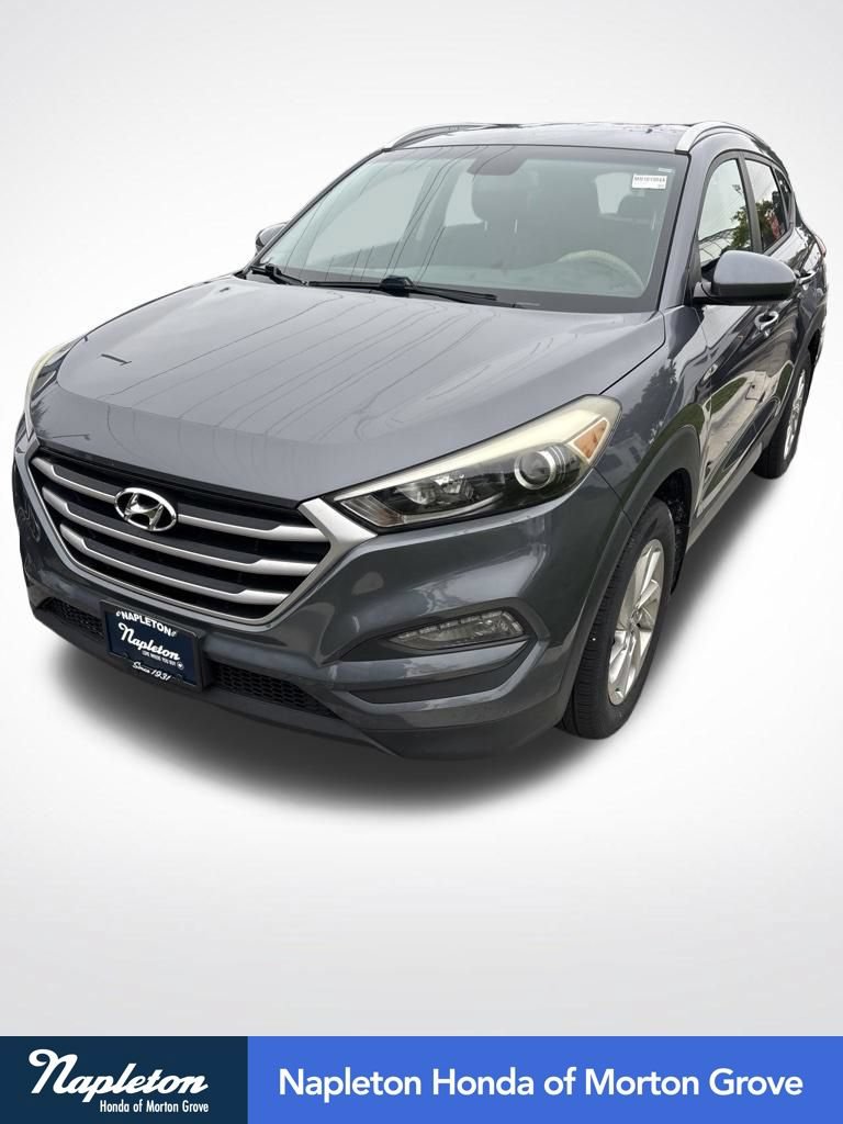 Used 2017 Hyundai Tucson SE w/ SE Popular Package 02
