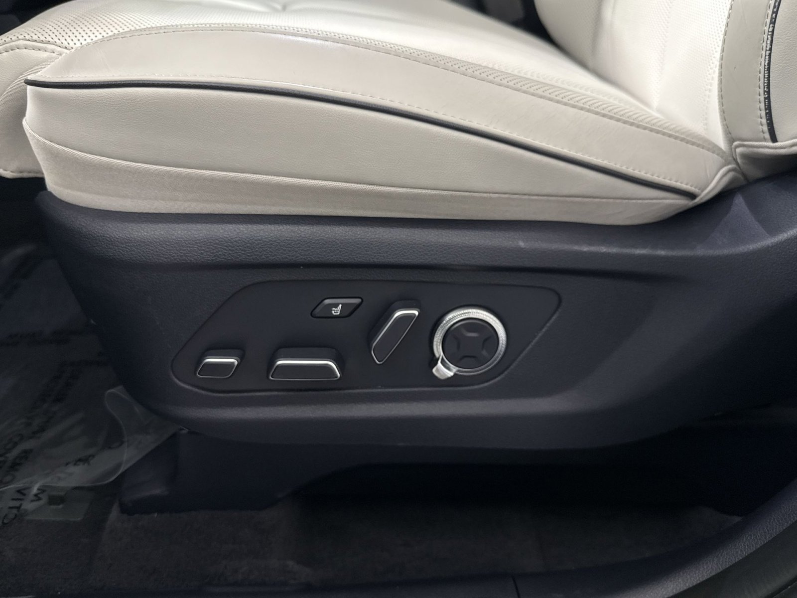 Used 2023 Hyundai Palisade Calligraphy AWD/4WD image 14