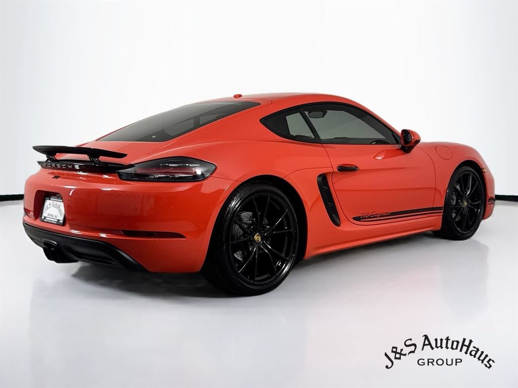 Used 2022 Porsche 718 Cayman RWD image 7