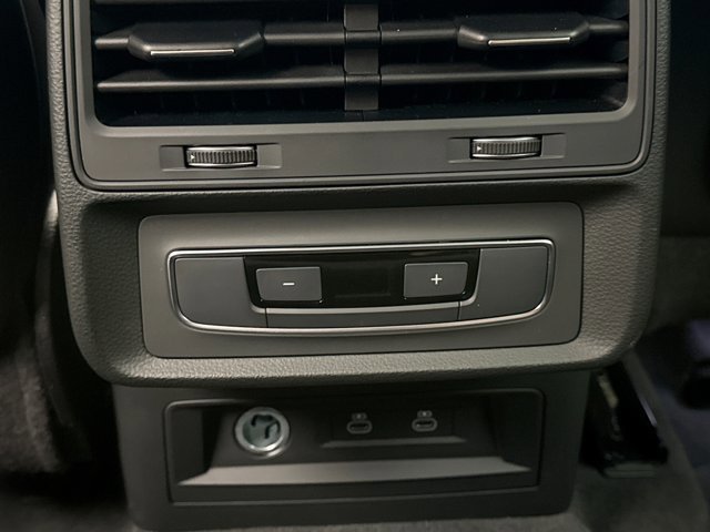 Used 2024 Audi Q7 2.0T Premium Plus image 21