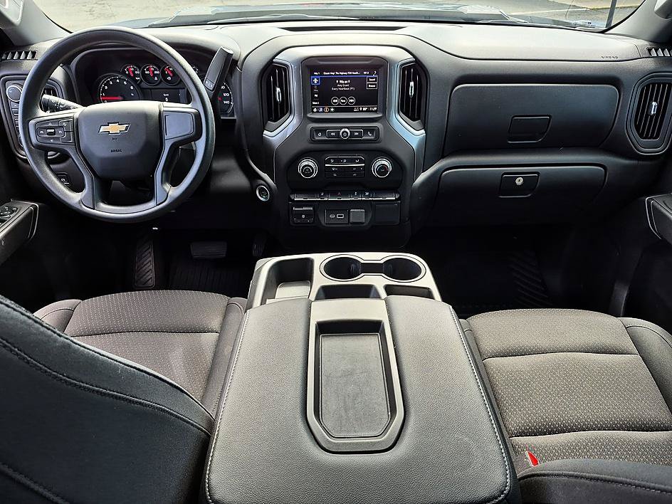 Used 2025 Chevrolet Silverado 2500 Custom AWD/4WD image 28