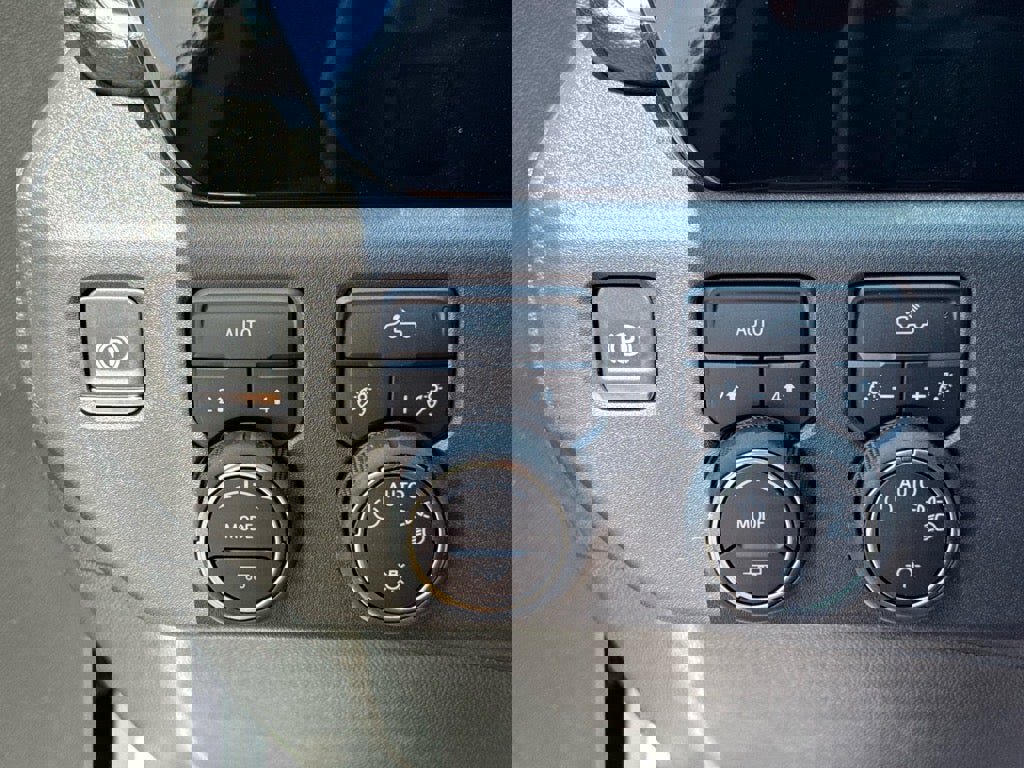 New 2025 Chevrolet Silverado 1500 LT image 8