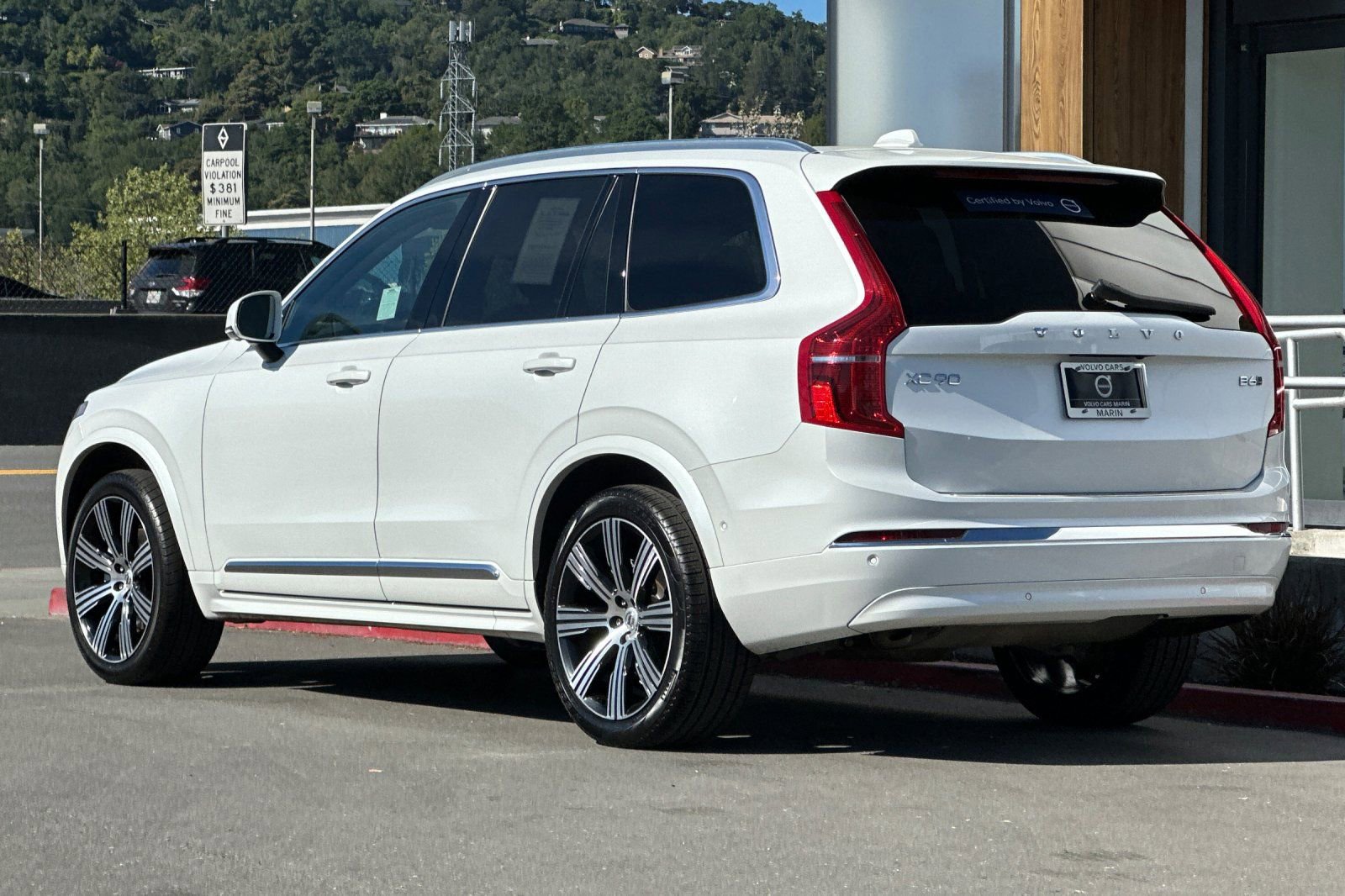 Used 2023 Volvo XC90 B6 Ultimate w/ Protection Package Premier image 7