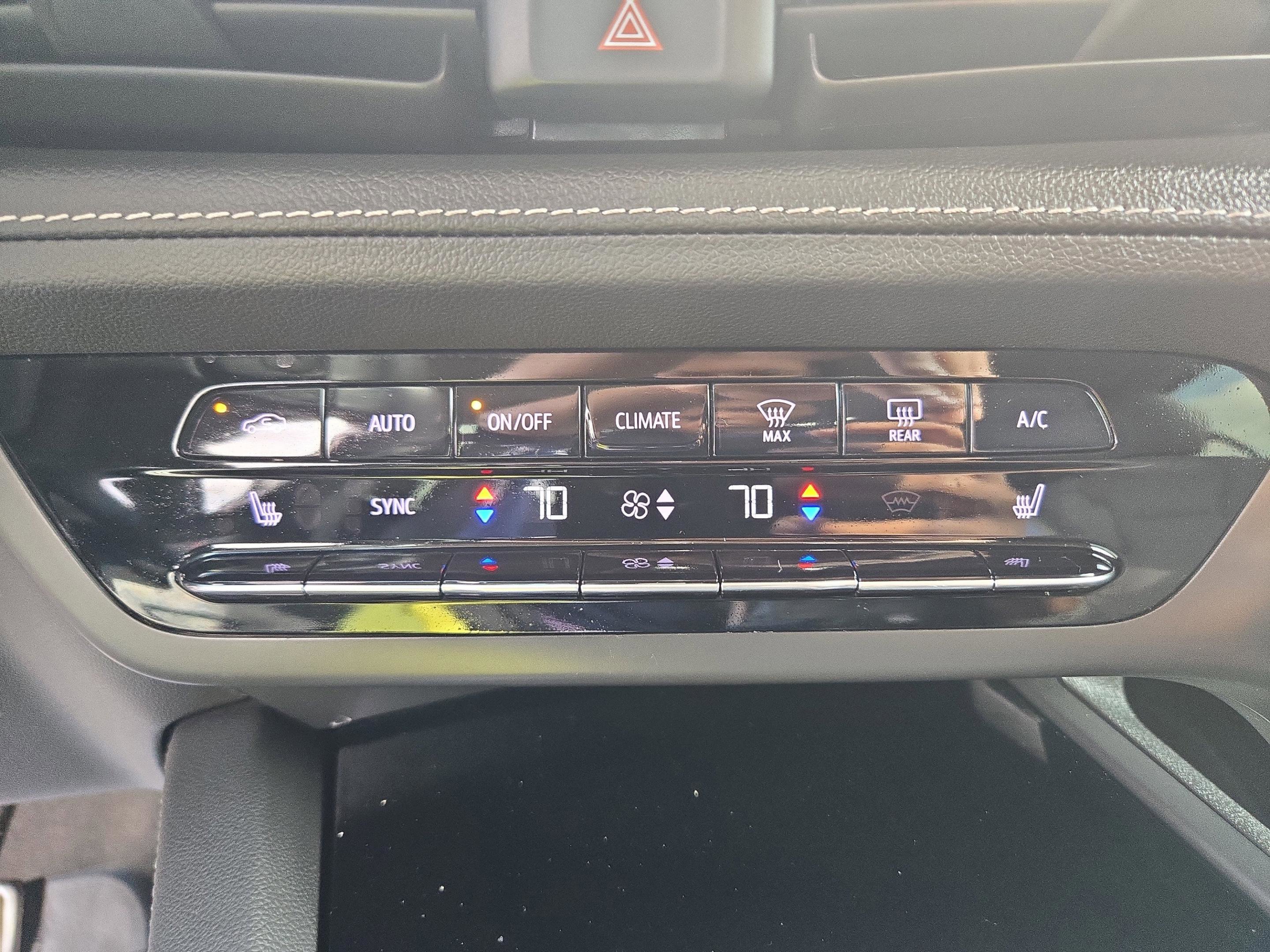 Used 2023 Buick Envision Preferred w/ Sport Touring Package image 15