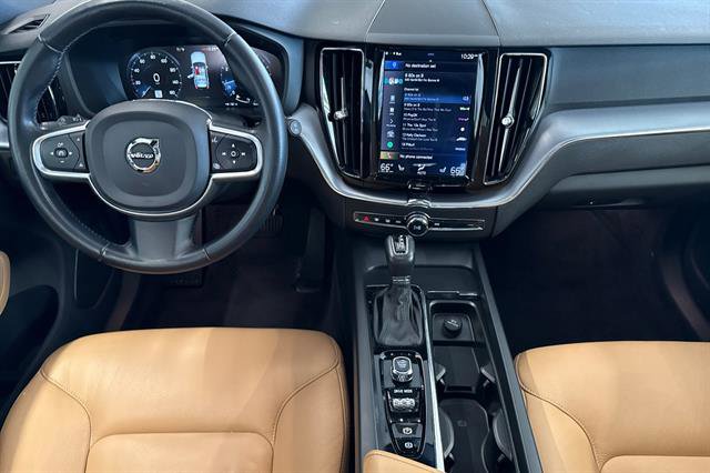 Used 2020 Volvo XC60 T5 Momentum AWD/4WD image 13