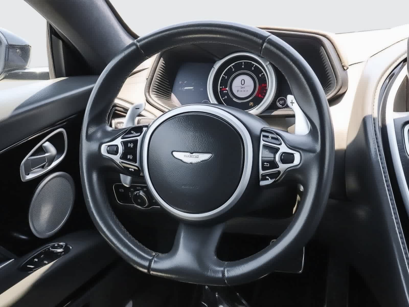 Used 2020 Aston Martin DB11 Coupe RWD image 20