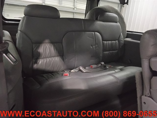 Used 1999 Chevrolet Suburban 4WD w/ Preferred Equipment Group 3 image 17