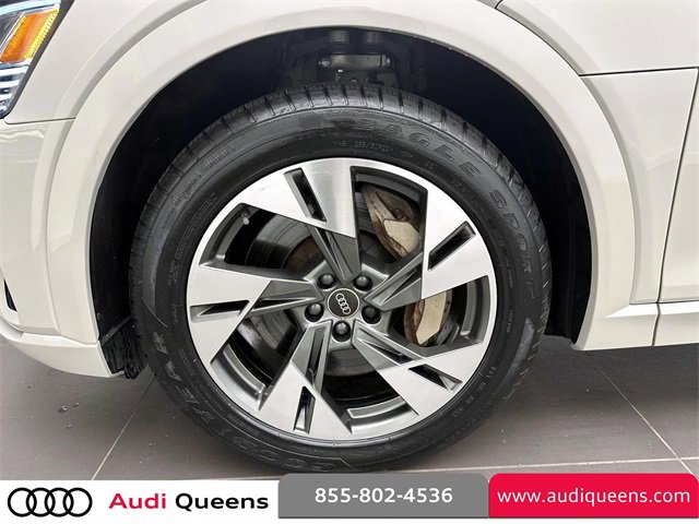 Certified 2022 Audi e-tron Premium image 8