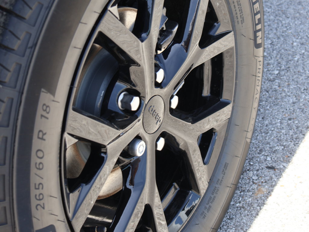 New 2026 Jeep Grand Cherokee Altitude AWD/4WD image 38