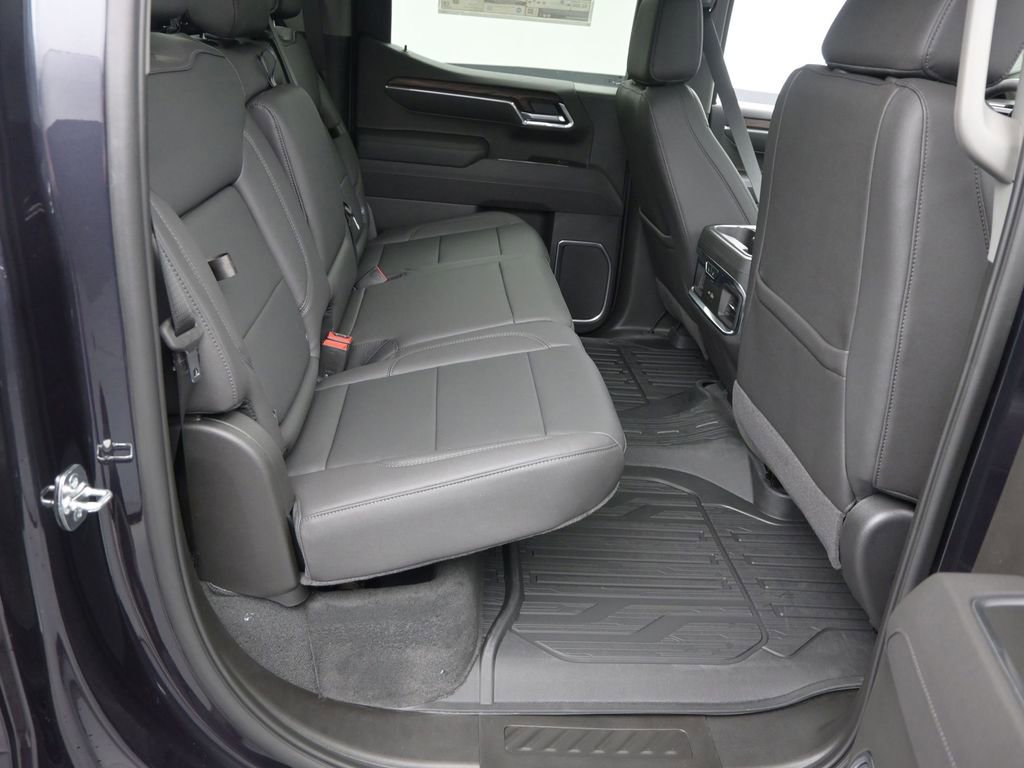 New 2026 GMC Sierra 1500 SLT w/ SLT Premium Plus Package image 9