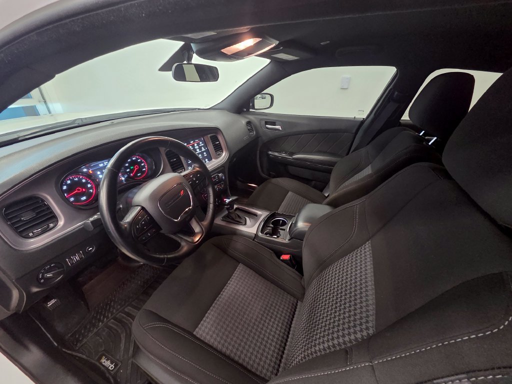 Used 2023 Dodge Charger SXT w/ Blacktop Package RWD image 12