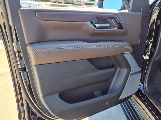 New 2026 GMC Yukon XL Denali Ultimate w/ LPO, Illumination Package image 21