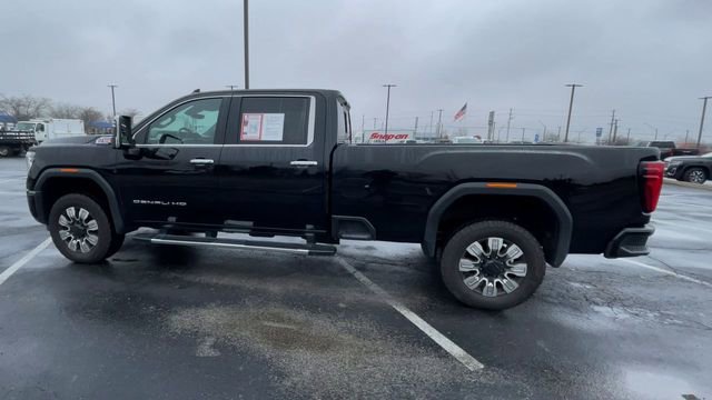 Used 2024 GMC Sierra 3500 Denali w/ Denali Reserve Package AWD/4WD image 7
