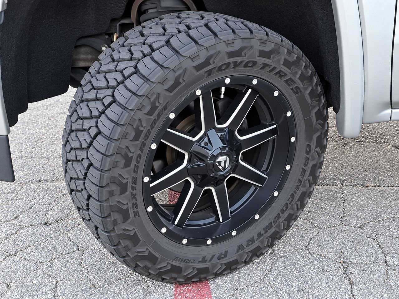 Used 2018 GMC Sierra 1500 SLT AWD/4WD image 15
